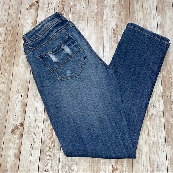 Distressed jeans by Almost Famous - Picture 3 of 4